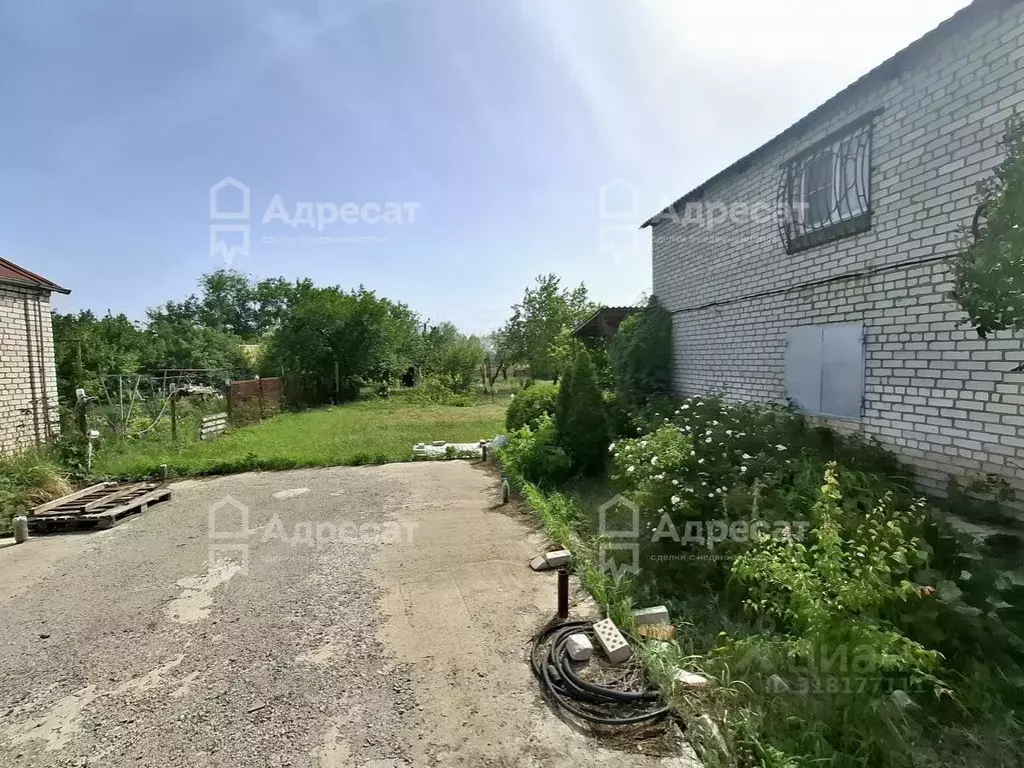 Дом в Волгоградская область, Среднеахтубинский район, Красное с/пос, ... - Фото 0