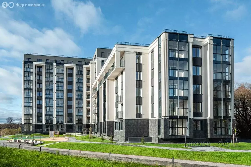 1-комнатная квартира: Калининград, улица Дубовая Аллея, 3Ак1 (51.6 м) - Фото 1
