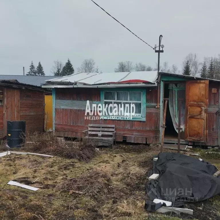 Дом в Ленинградская область, Кировское городское поселение, Беляевский ... - Фото 1