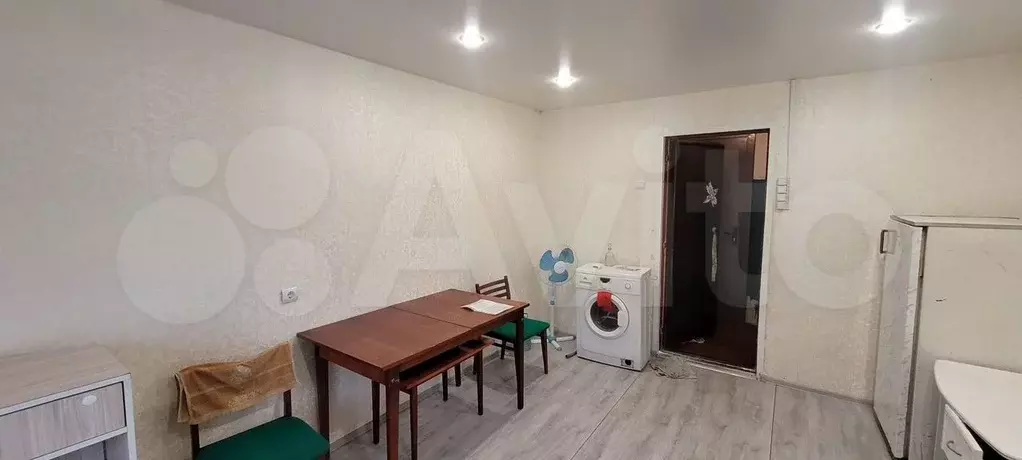 Комната 14,6 м в 5-к., 2/5 эт. - Фото 1