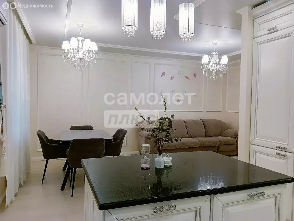 3-комнатная квартира: Ижевск, улица имени Вадима Сивкова, 275 (83 м) - Фото 1