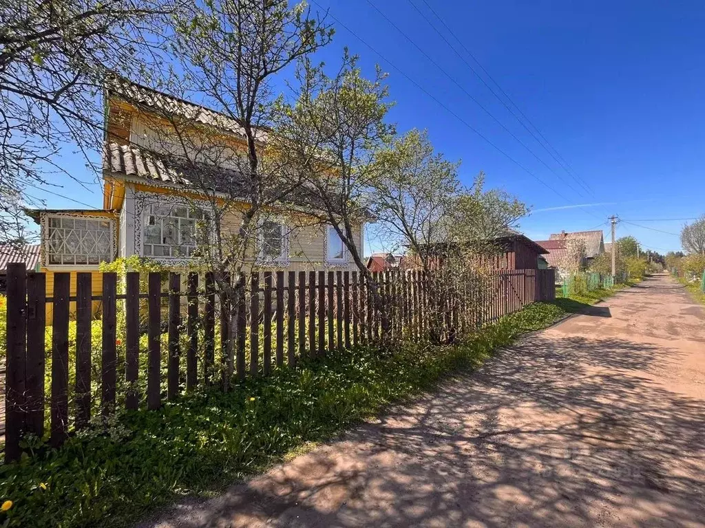 Дом в Ленинградская область, Тихвинское городское поселение, № 1 ... - Фото 1