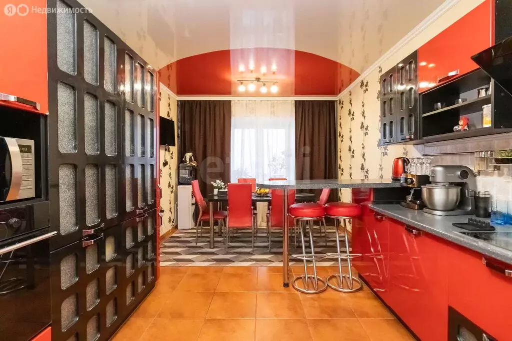 4-комнатная квартира: Тюмень, улица Софьи Ковалевской, 6 (163.3 м) - Фото 1