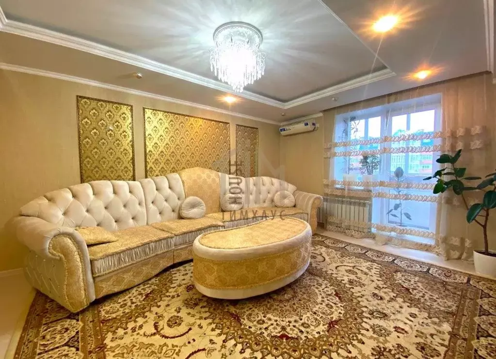 2-к кв. Омская область, Омск ул. 10 лет Октября, 50 (90.6 м) - Фото 1