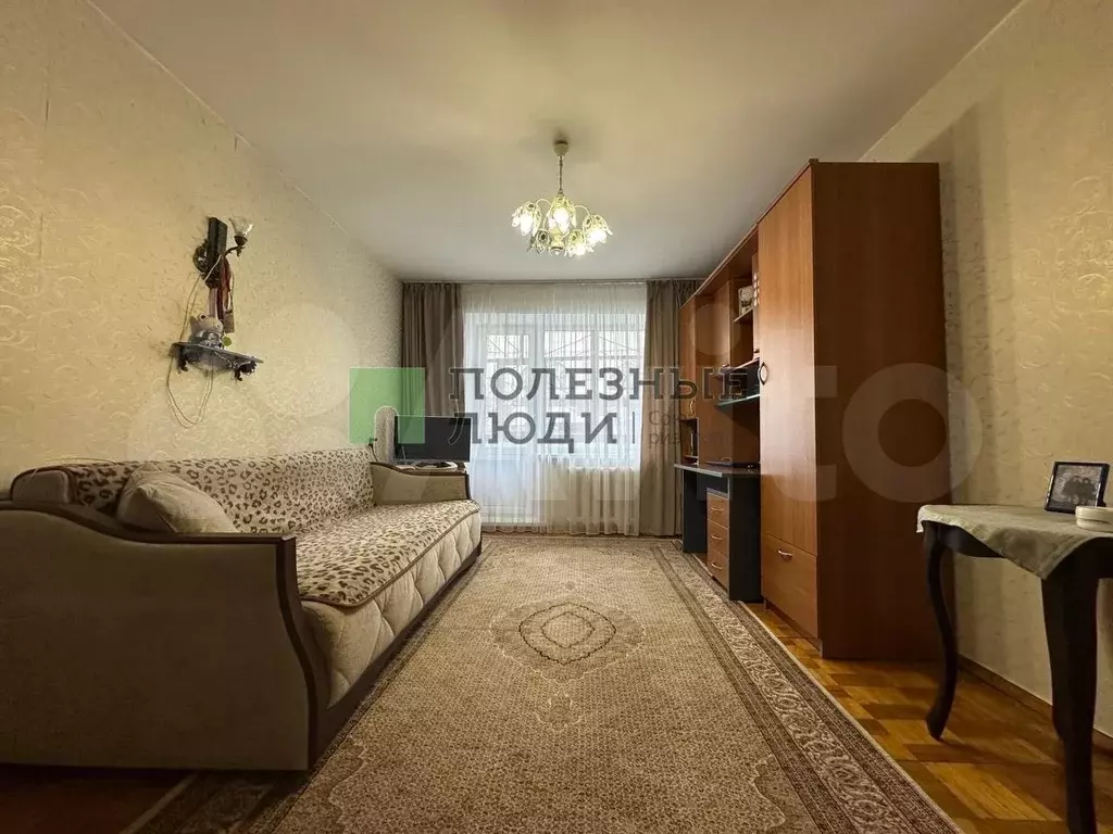 1-к. квартира, 38 м, 1/9 эт. - Фото 1