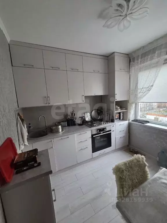 2-к кв. Адыгея, Майкоп ул. 12 Марта, 150К3 (52.5 м) - Фото 1