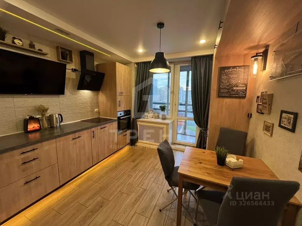 3-к кв. Санкт-Петербург ул. Оптиков, 45к1 (79.2 м) - Фото 1