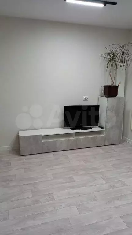 1-к. квартира, 41 м, 3/10 эт. - Фото 0