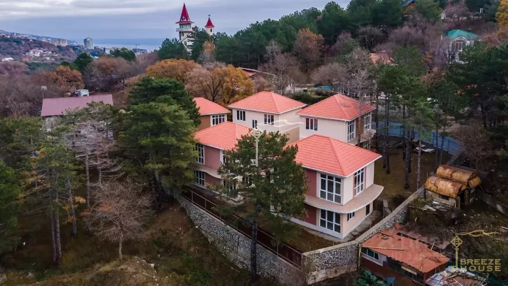 Дом в Крым, Ялта муниципальный округ, Виноградное пгт ул. Красина, 2Е ... - Фото 1