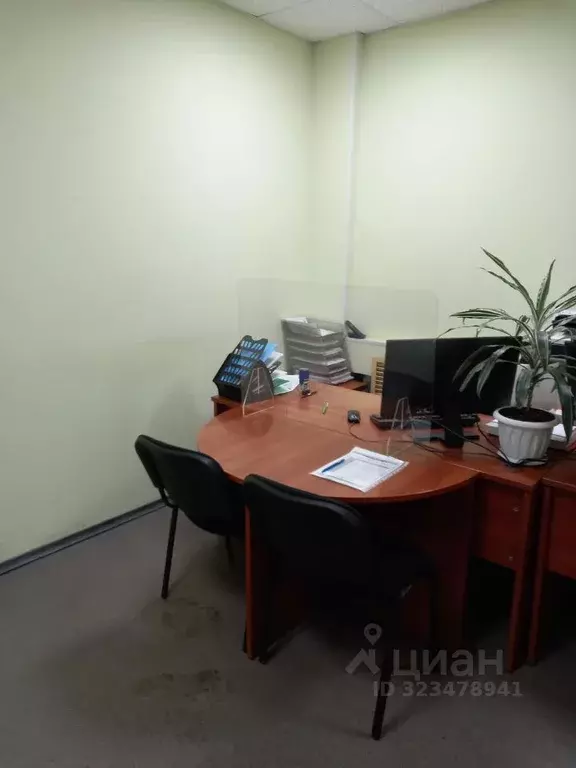 Помещение свободного назначения в Карелия, Суоярви ул. Ленина, 11 (22 ... - Фото 1