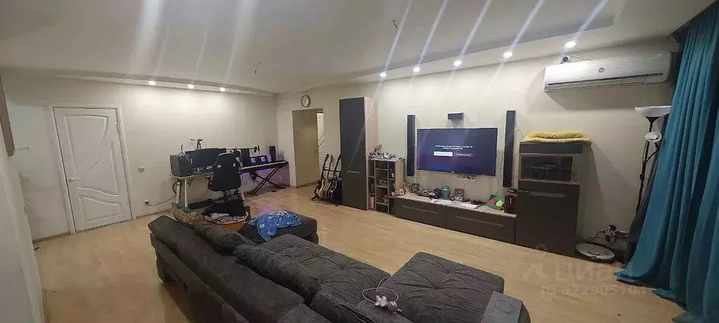 4-к кв. Красноярский край, Красноярск ул. Весны, 20 (100.3 м) - Фото 0