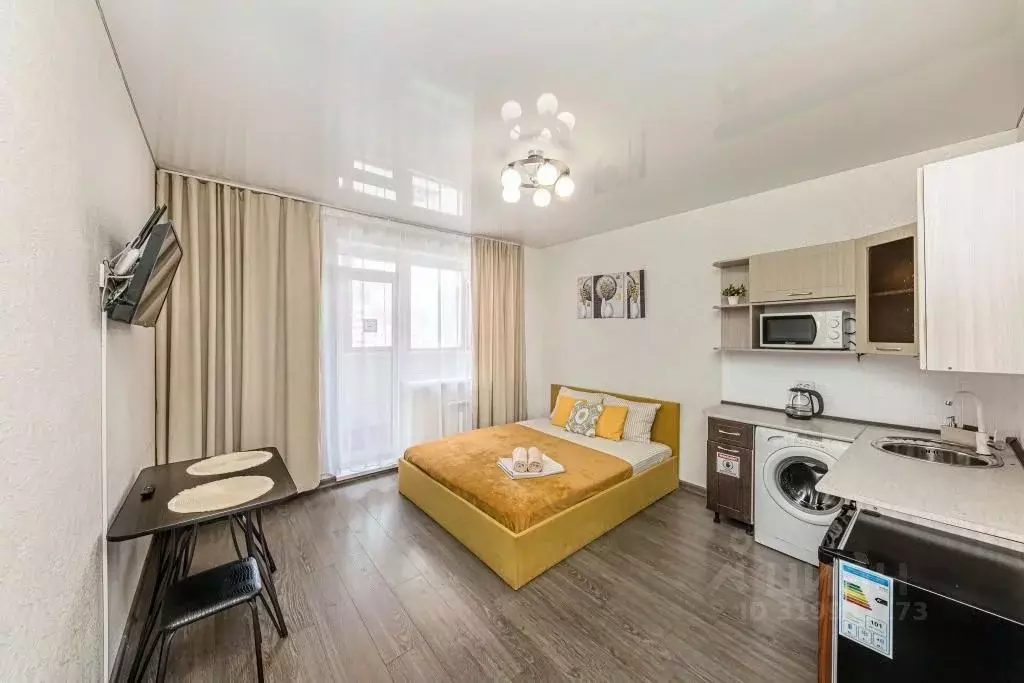 1-к кв. Челябинская область, Челябинск ул. Братьев Кашириных, 131а ... - Фото 0