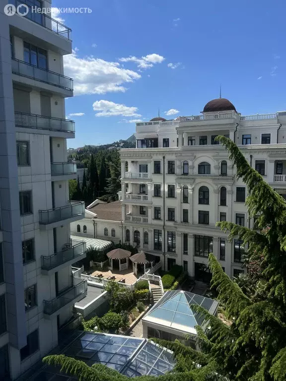 3-комнатная квартира: Алушта, Парковая улица, 5 (116 м) - Фото 1