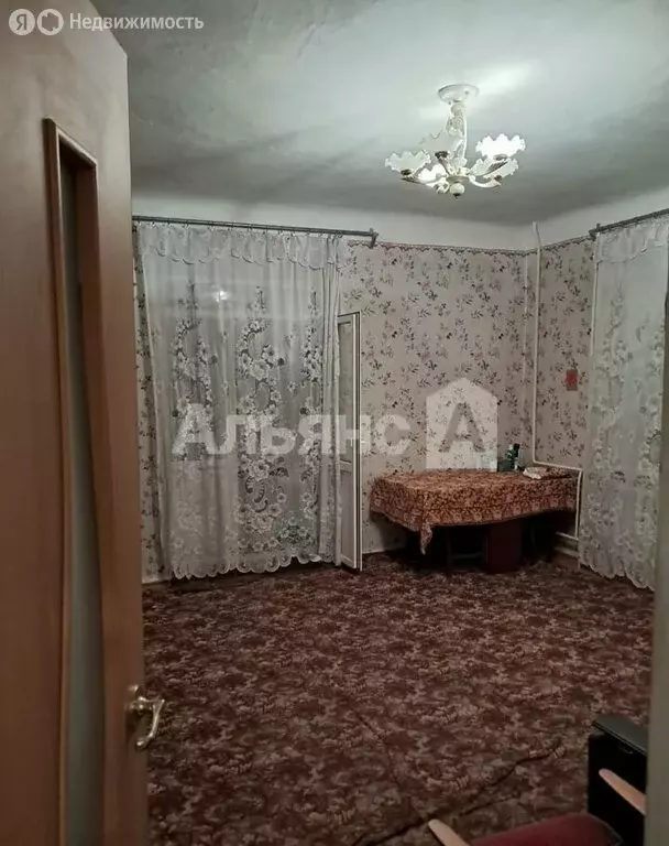 3-комнатная квартира: Каменск-Шахтинский, Ученическая улица, 10 (64.4 ... - Фото 2