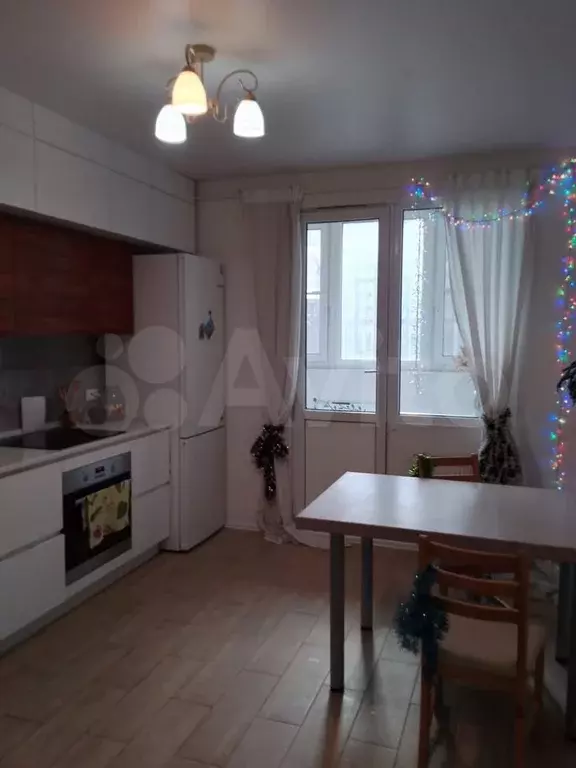 2-к. квартира, 57 м, 13/19 эт. - Фото 0