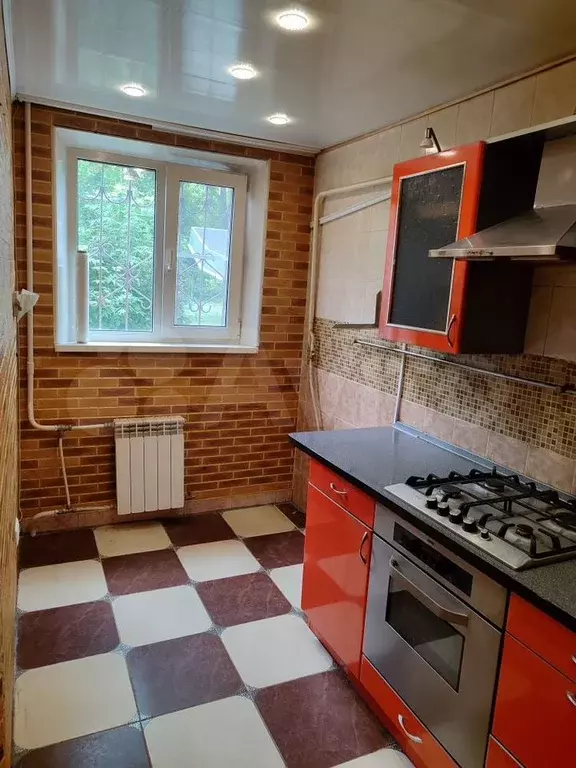 2-к. квартира, 43 м, 1/5 эт. - Фото 0