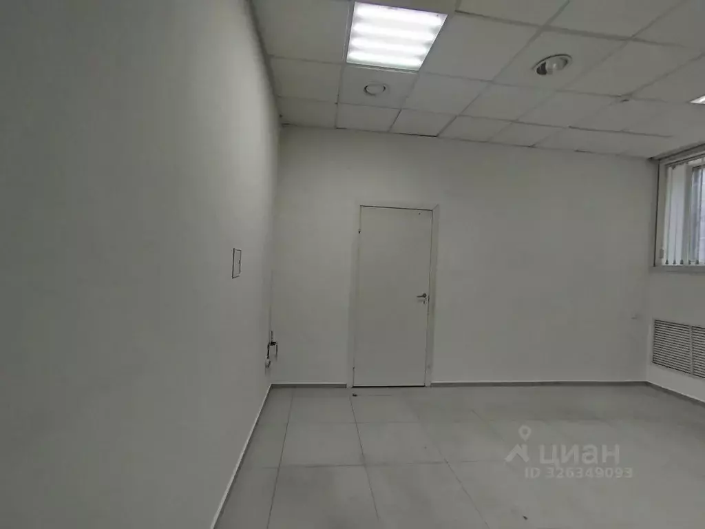 Торговая площадь в Ростовская область, Шахты просп. Победа Революции, ... - Фото 2