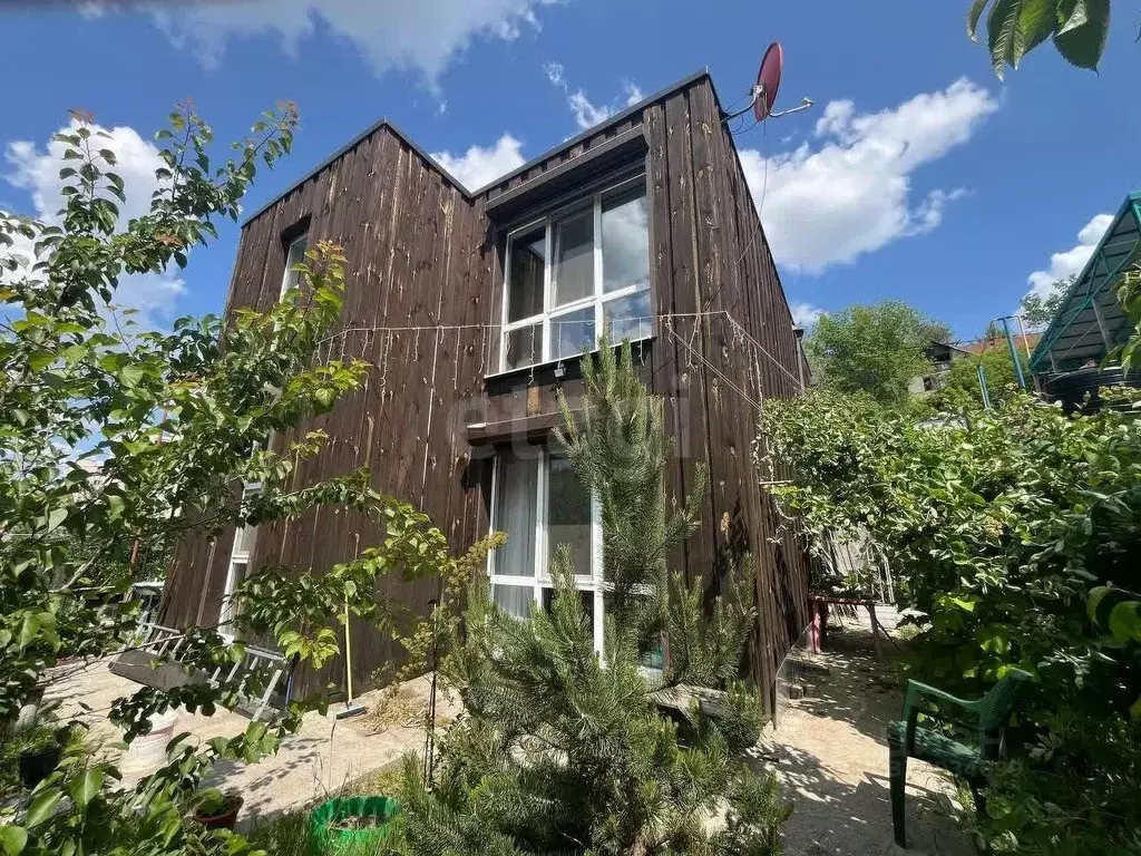 Дом в Саратовская область, Саратов ул. Имени П.И. Чайковского, 31 (142 ... - Фото 2