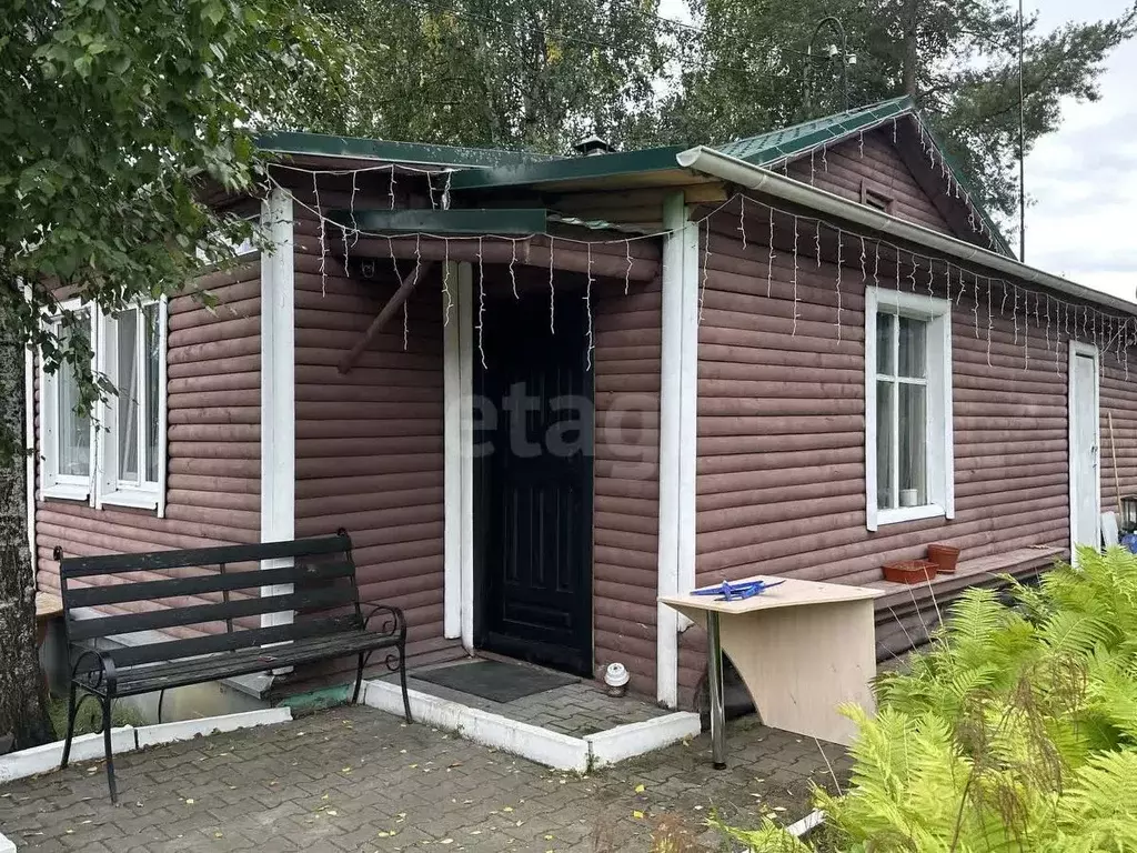 Дом в Ханты-Мансийский АО, Нягань ул. Первостроителей, 10 (63 м) - Фото 1