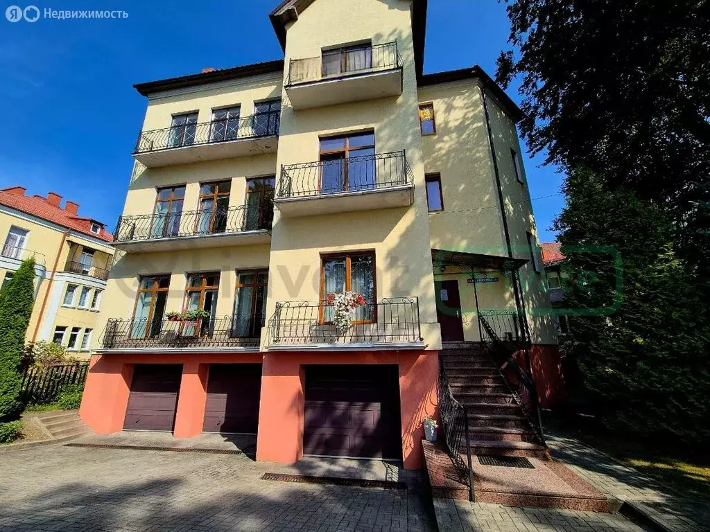 3-комнатная квартира: Калининград, Верхнеозёрная улица, 13А (140 м) - Фото 1