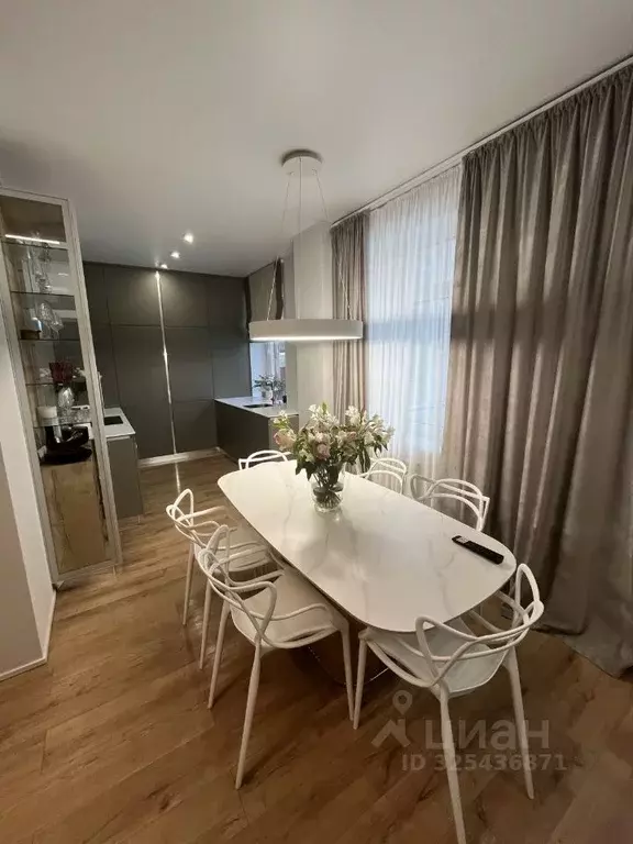 3-к кв. Омская область, Омск Ильинская ул., 1 (99.3 м) - Фото 1