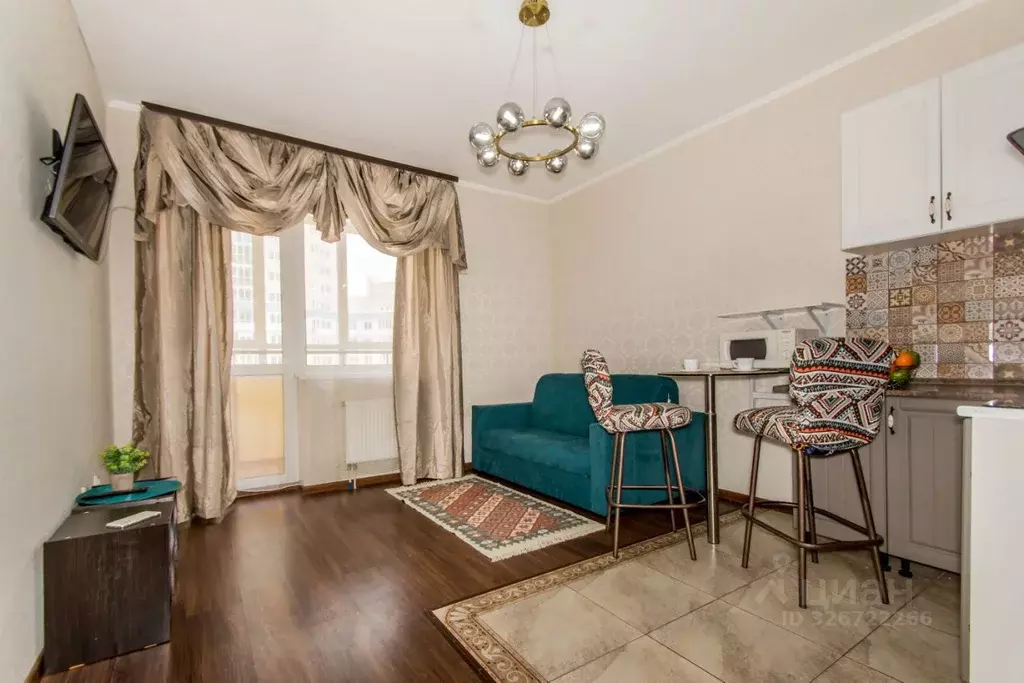 2-к кв. Свердловская область, Екатеринбург ул. Авиационная, 12 (52.0 ... - Фото 1