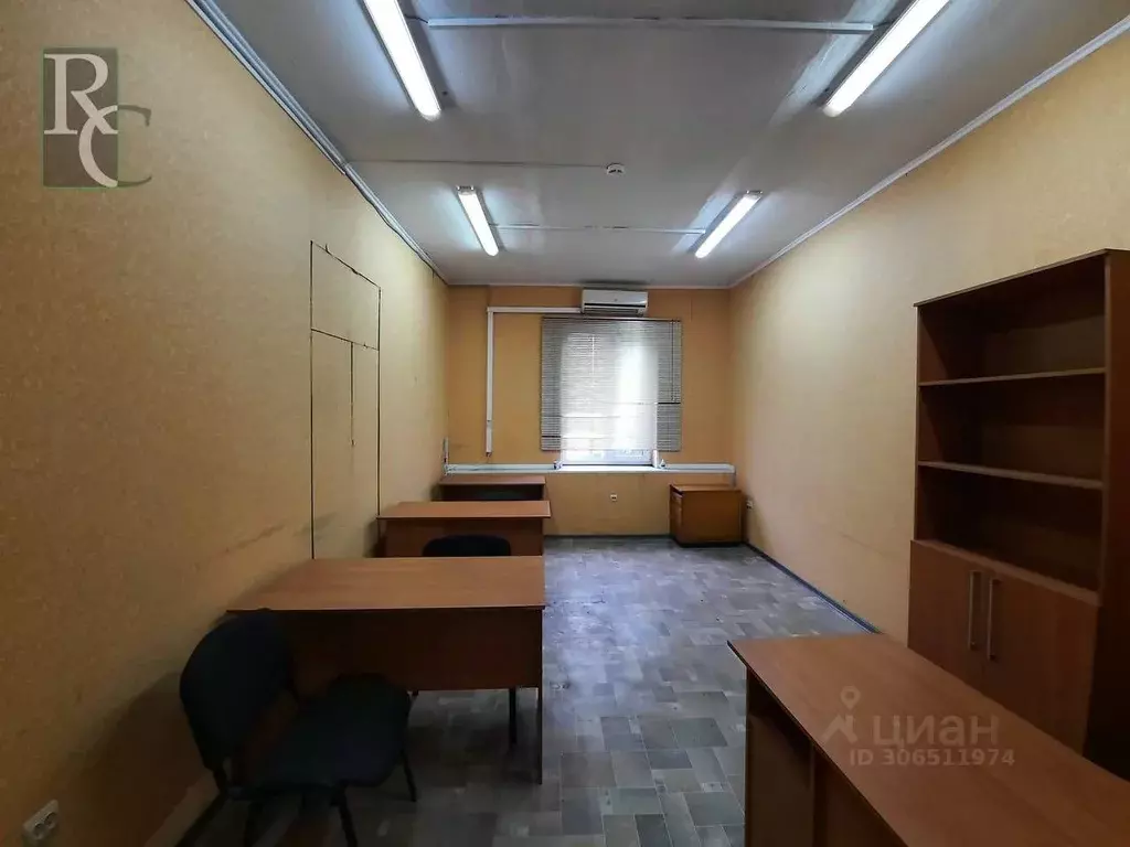 Офис в Севастополь ул. Курганная, 6 (20 м) - Фото 1