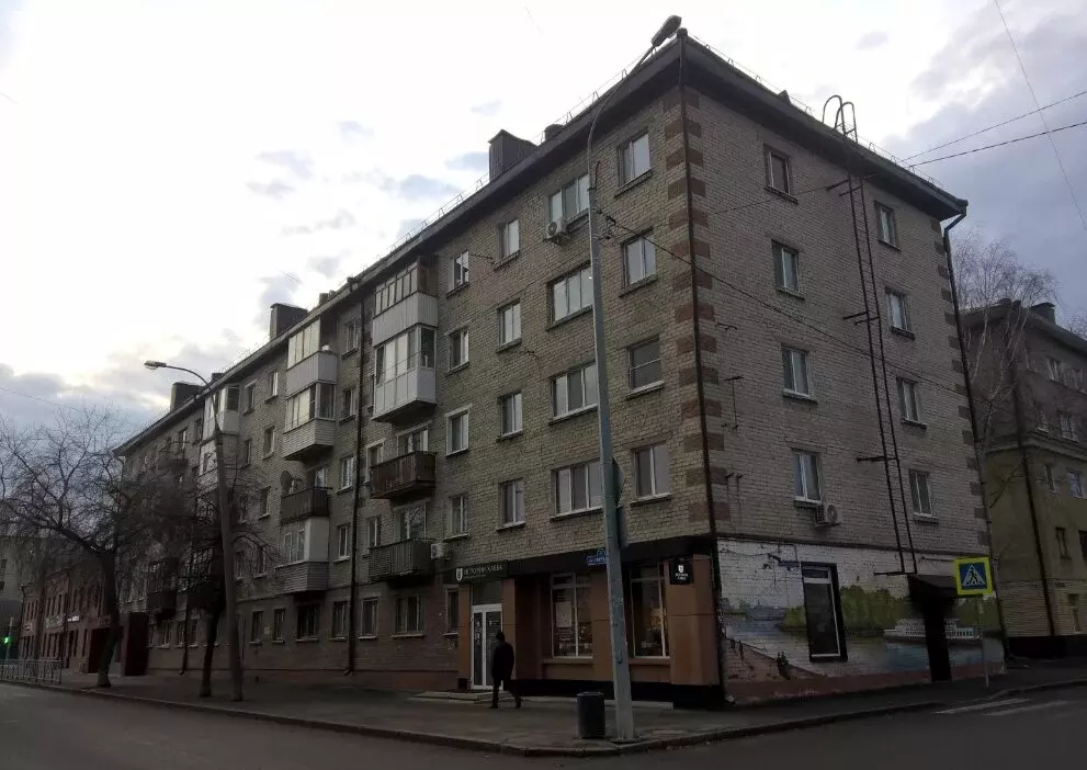 1-комнатная квартира: Тюмень, улица Свердлова, 2 (43 м) - Фото 2
