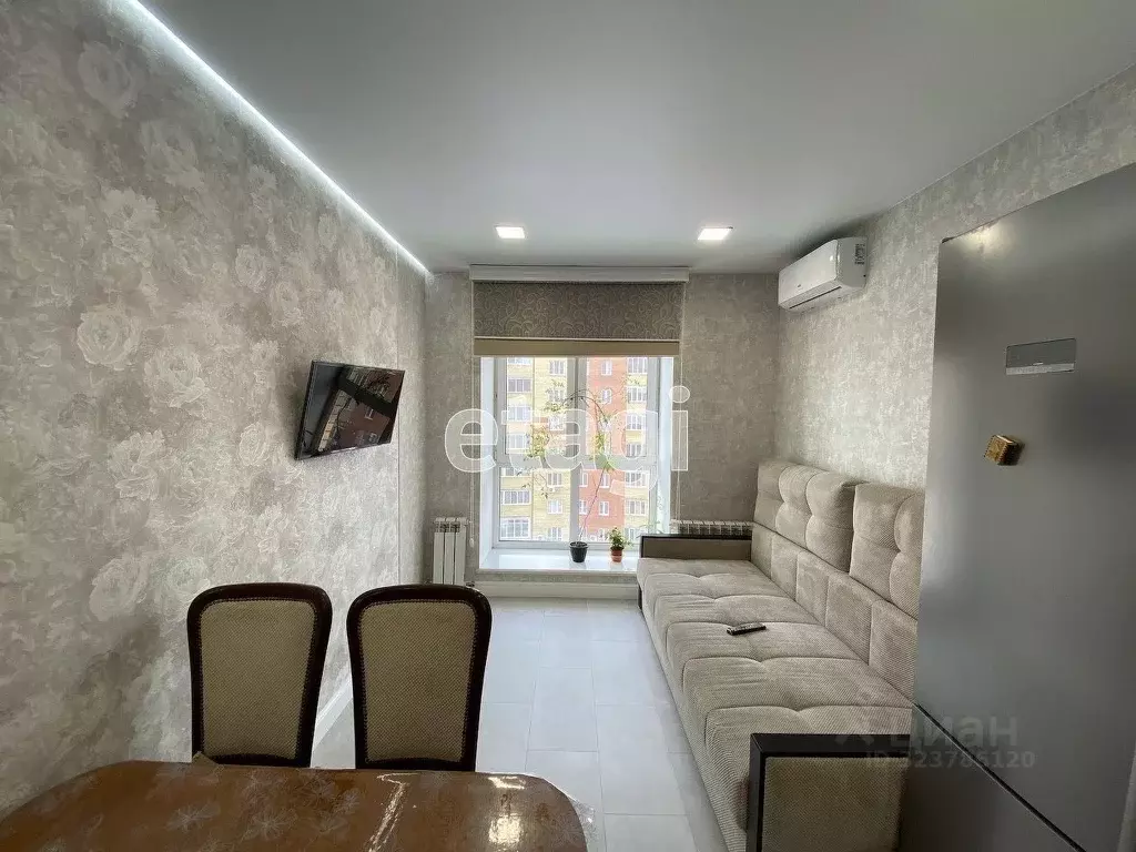 1-к кв. Тюменская область, Тюмень ул. Клары Цеткин, 61к5 (35.0 м) - Фото 2