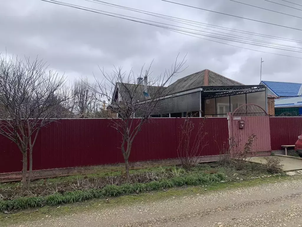 Дом в Краснодарский край, Кореновск Майский пер., 20 (74 м) - Фото 2