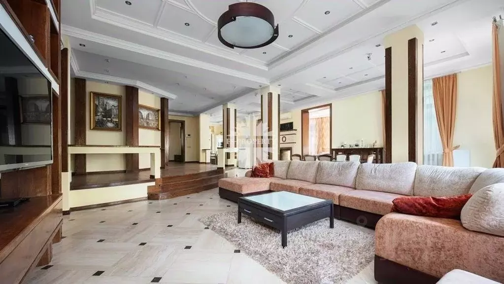 Коттедж в Московская область, Красногорск городской округ, с. ... - Фото 1