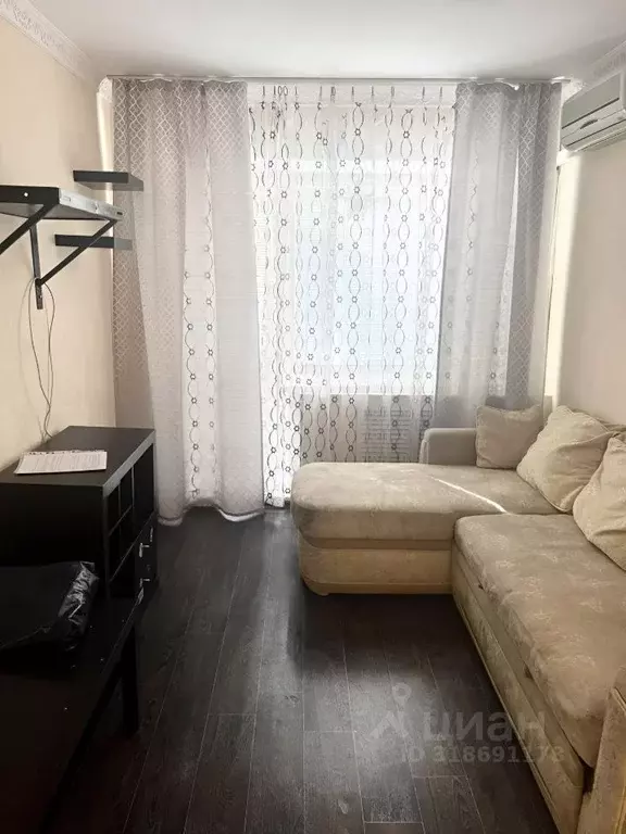 Комната Новосибирская область, Новосибирск ул. Ватутина, 33 (14.5 м) - Фото 1