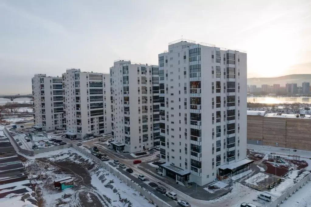 2-к кв. Красноярский край, Красноярск ул. Дубровинского, 110Г (56.3 м) - Фото 0