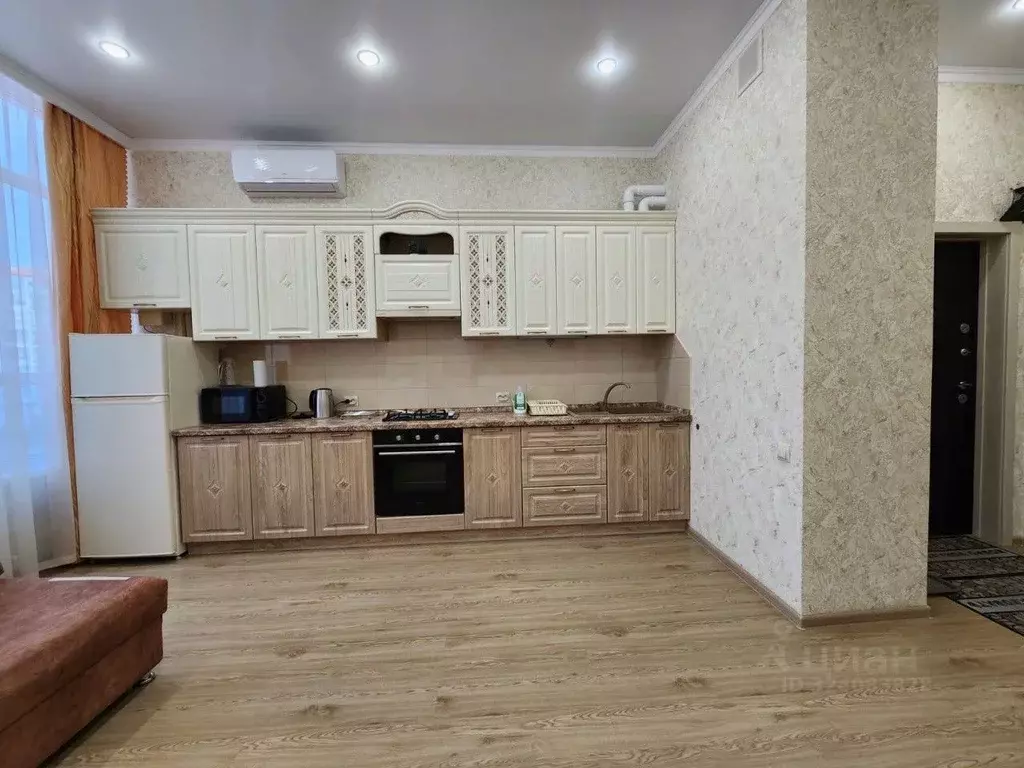 1-к кв. Краснодарский край, Геленджик Крымская ул., 22к14 (46.0 м) - Фото 1