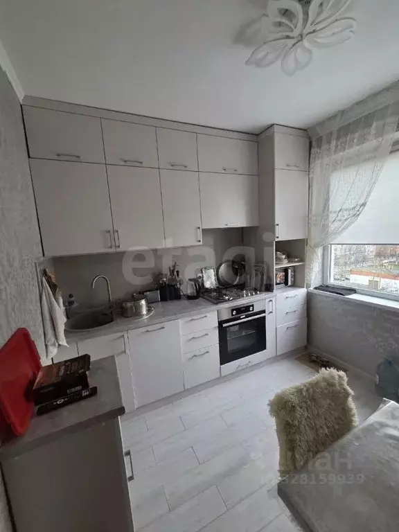 2-к кв. Адыгея, Майкоп ул. 12 Марта, 150К3 (52.5 м) - Фото 1