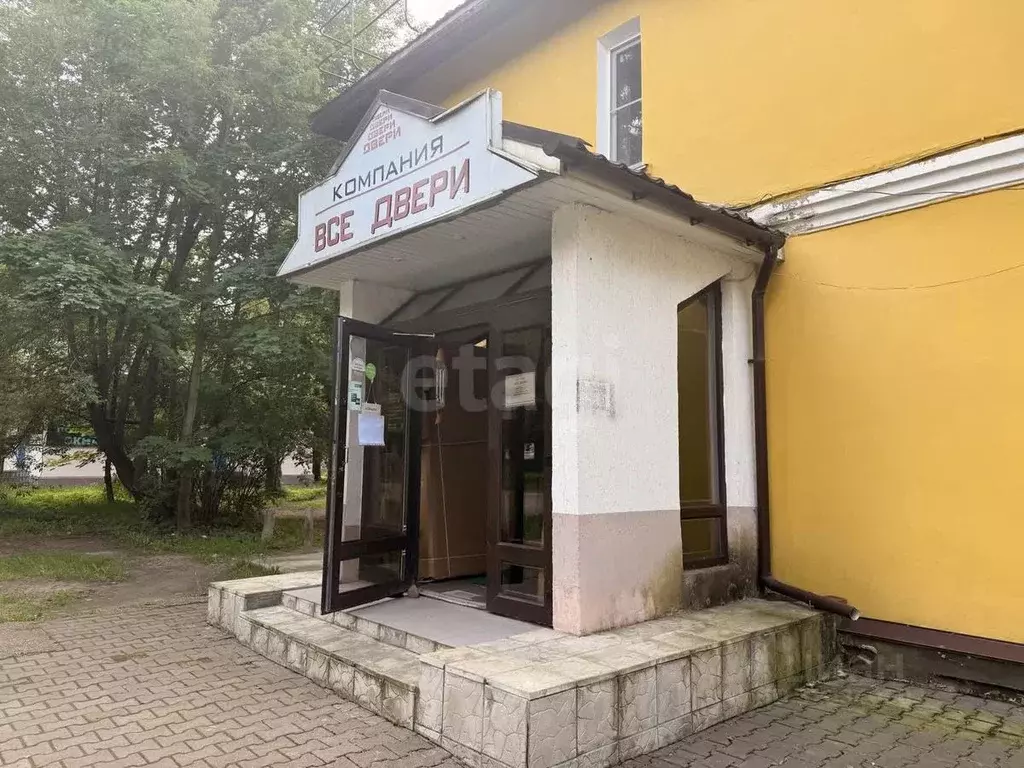 Торговая площадь в Смоленская область, Ярцево ул. Максима Горького, 13 ... - Фото 1