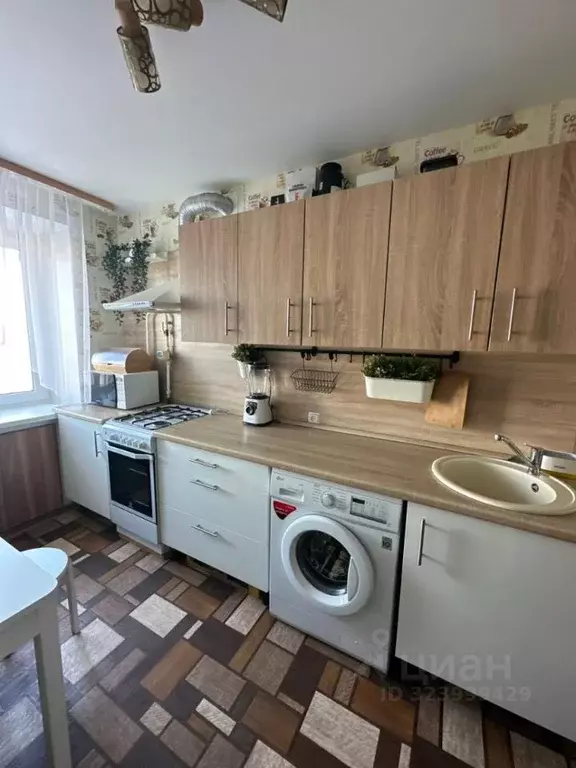 2-к кв. Омская область, Омск Городок Нефтяников мкр, ул. 22 Апреля, 52 ... - Фото 1