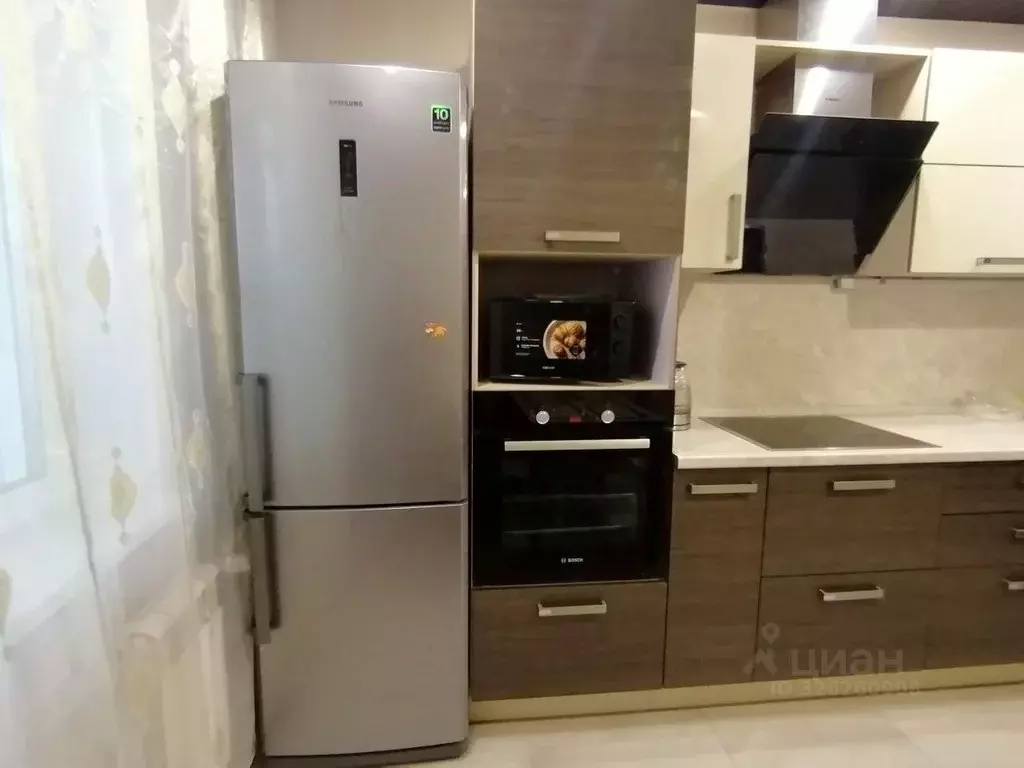 2-к кв. Красноярский край, Красноярск ул. Чернышевского, 118А (62.4 м) - Фото 2