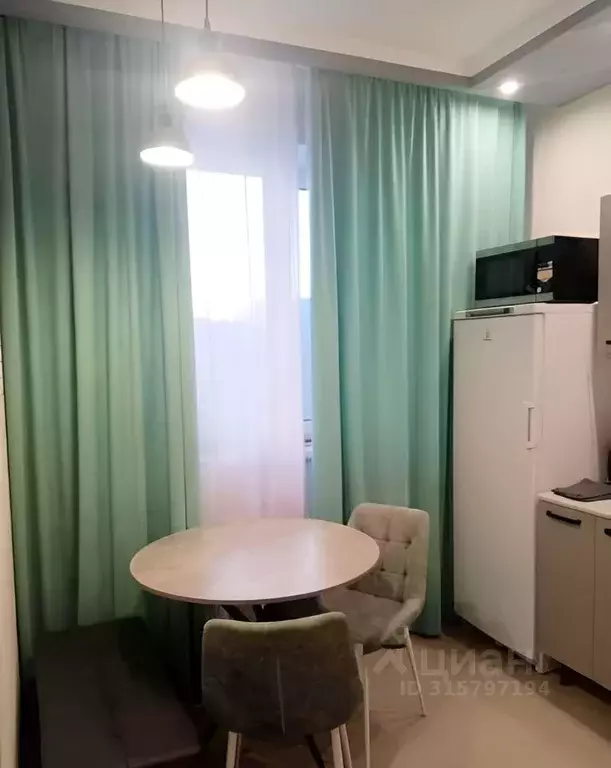 1-к кв. Тюменская область, Тюмень Харьковская ул., 27 (33.0 м) - Фото 1