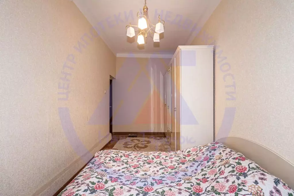 3-к кв. Курганская область, Курган ул. Красина, 65 (75.2 м) - Фото 1