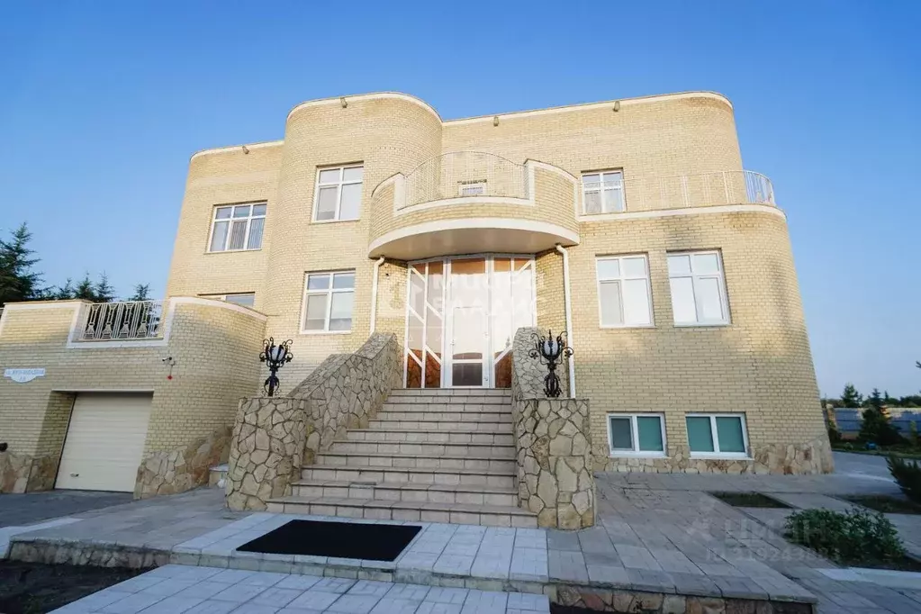 Дом в Омская область, Омск Юго-Западная ул. (800 м) - Фото 1