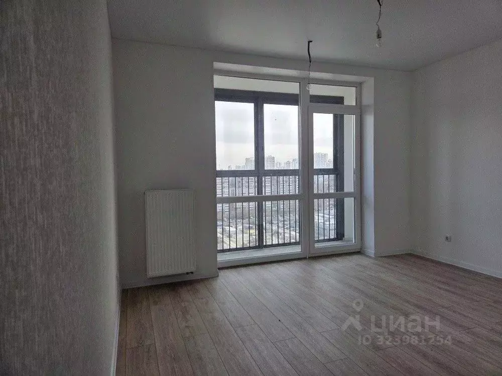 Студия Свердловская область, Екатеринбург ул. Крауля, 107/2 (22.0 м) - Фото 0