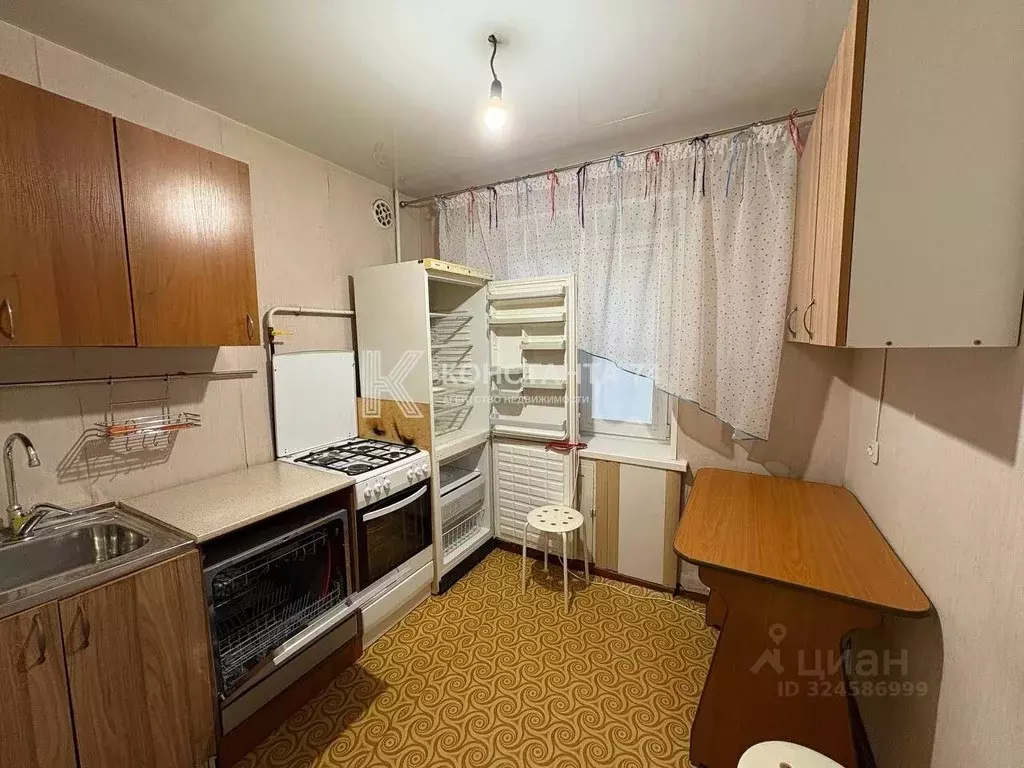 2-к кв. Челябинская область, Челябинск ул. Доватора, 42А (42.5 м) - Фото 1