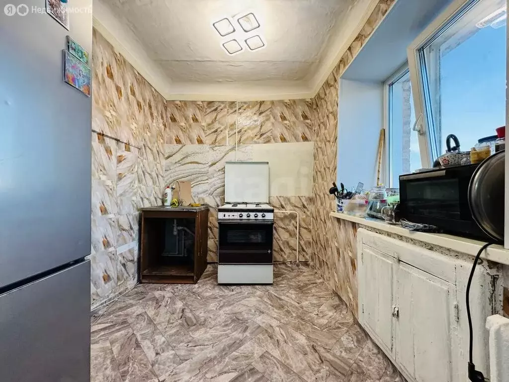 3-комнатная квартира: посёлок Аэропорт, Звёздная улица, 10 (55.7 м) - Фото 1