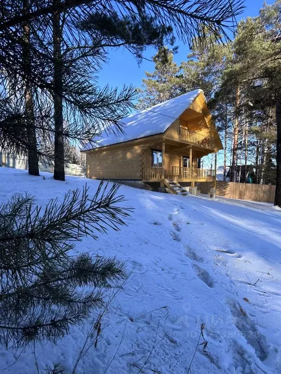 Дом в Иркутская область, Иркутский муниципальный округ, д. Карлук, ... - Фото 1