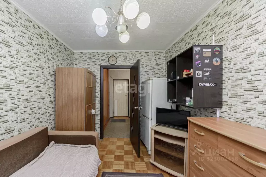 3-к кв. Тюменская область, Тюмень ул. 30 лет Победы, 100 (61.1 м) - Фото 1