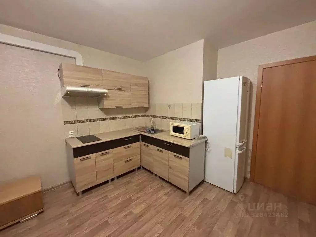 Студия Челябинская область, Челябинск ул. Генерала Мартынова, 6 (30.0 ... - Фото 1