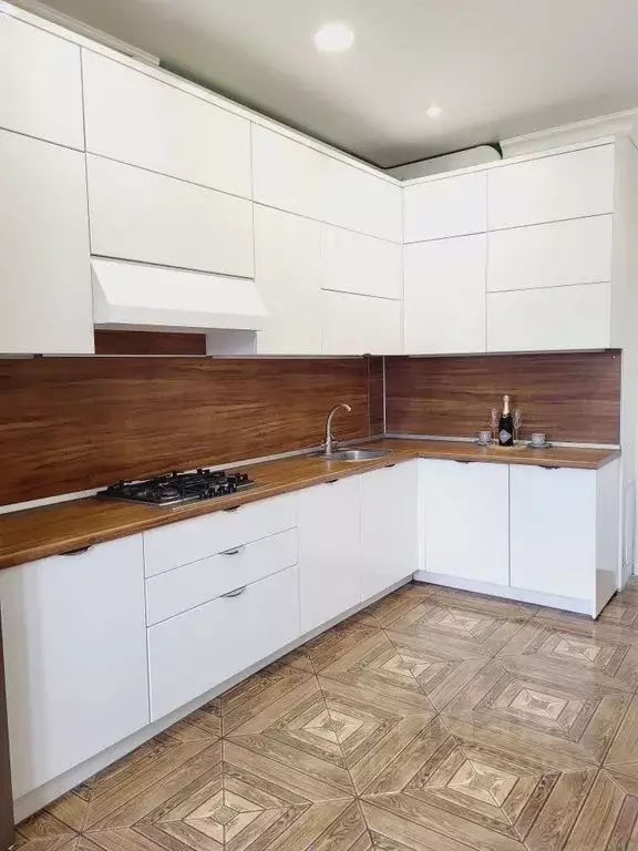 2-к кв. Краснодарский край, Новороссийск Рыбацкая ул., 2В (74.0 м) - Фото 0