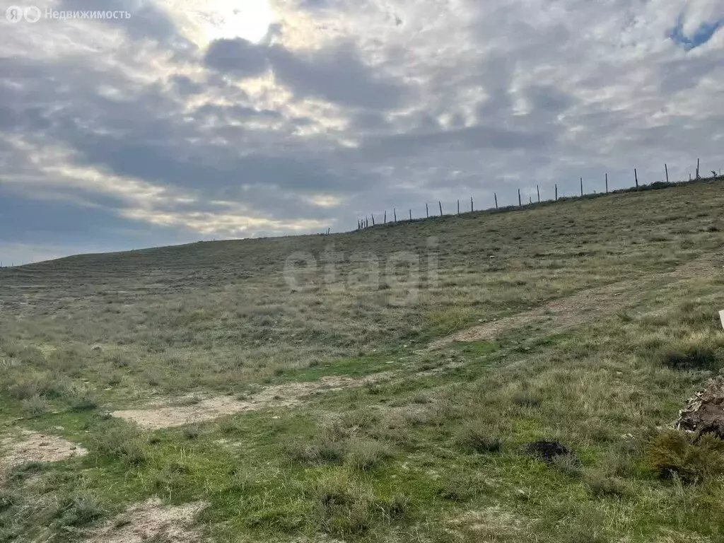 Участок в Республика Крым, муниципальный округ Судак, село Богатовка ... - Фото 1