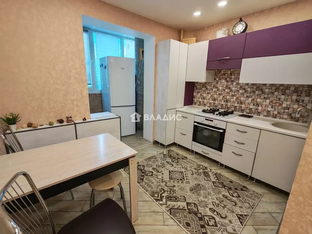 2-к кв. Белгородская область, Белгород ул. Есенина, 50а (58.1 м) - Фото 1